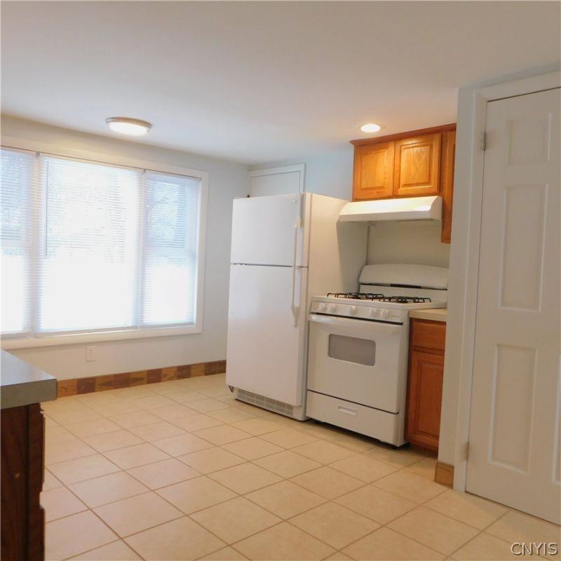 405 Cypress St - Photo 7 of 18