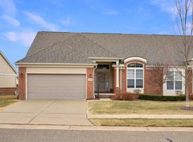 featured image of 21868 Kensett Dr