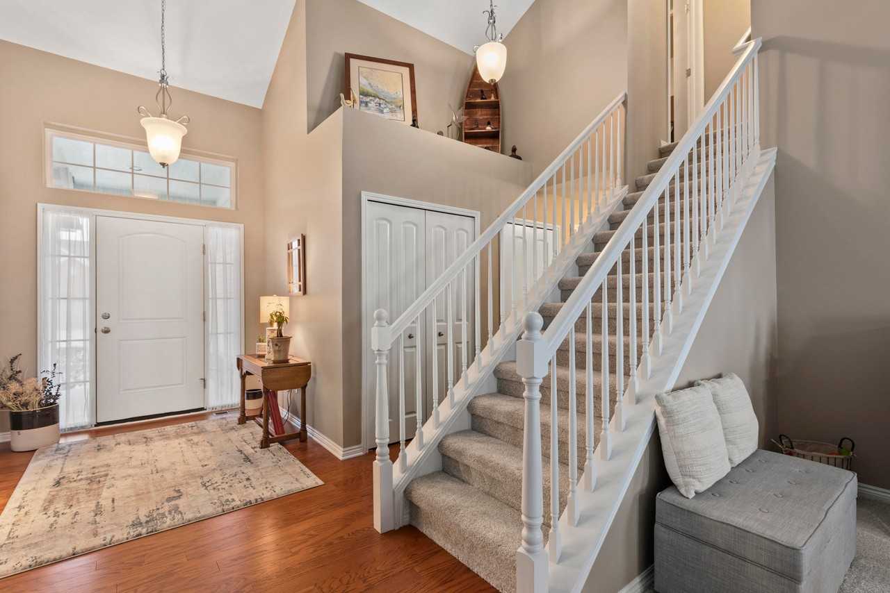 21868 Kensett Dr - Photo 5 of 37