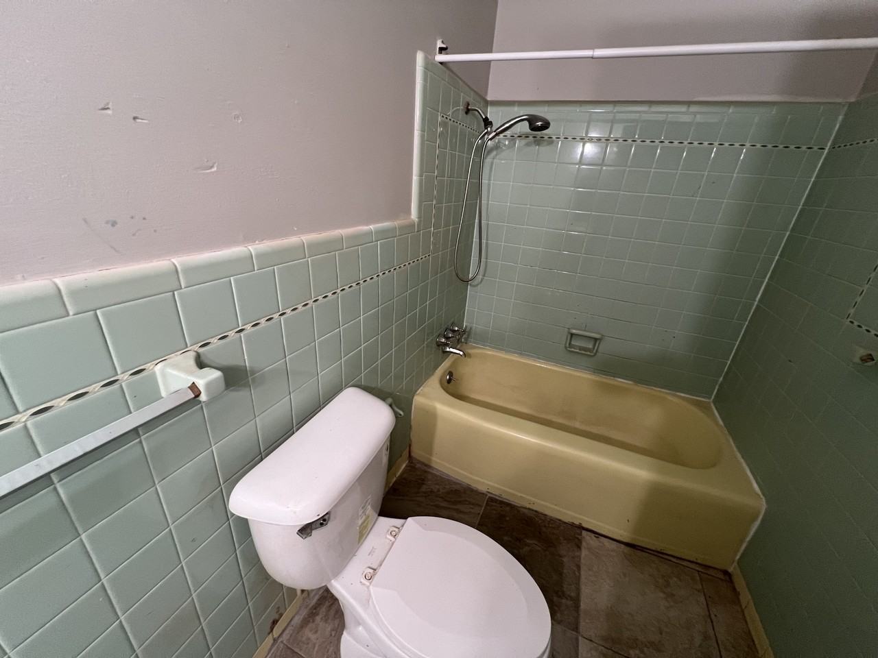 3152 Bilgray Dr #1 - Photo 6 of 10