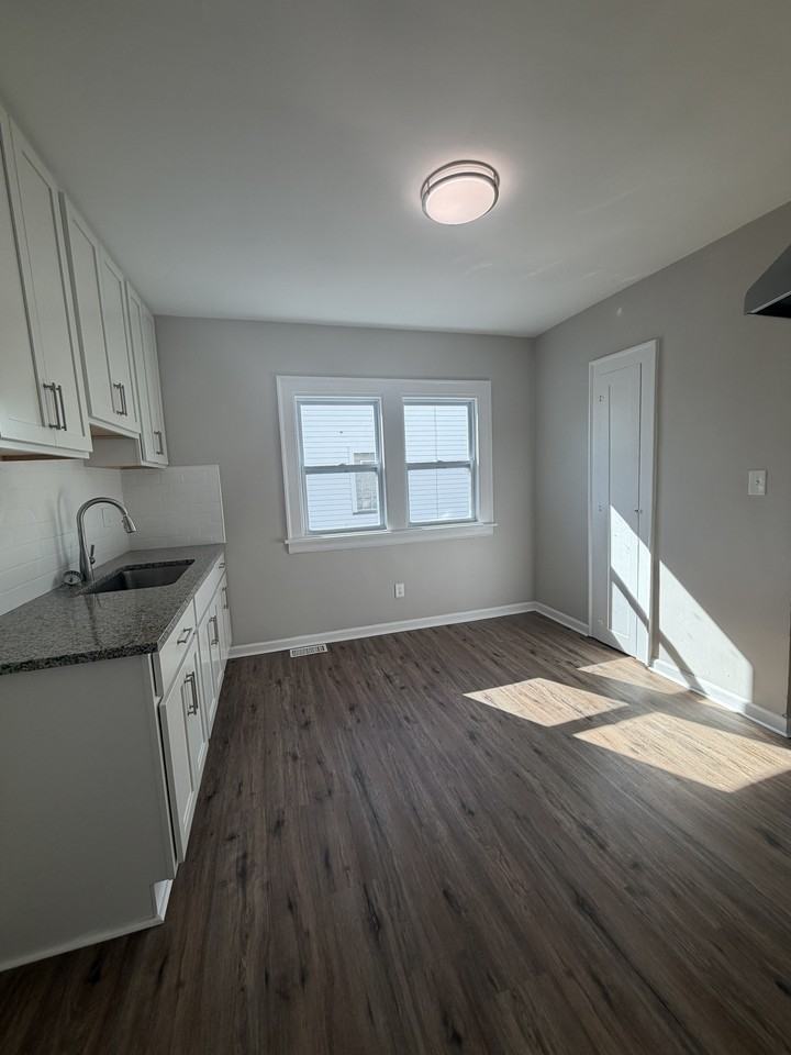 10610 Langton Ave #1 - Photo 5 of 20