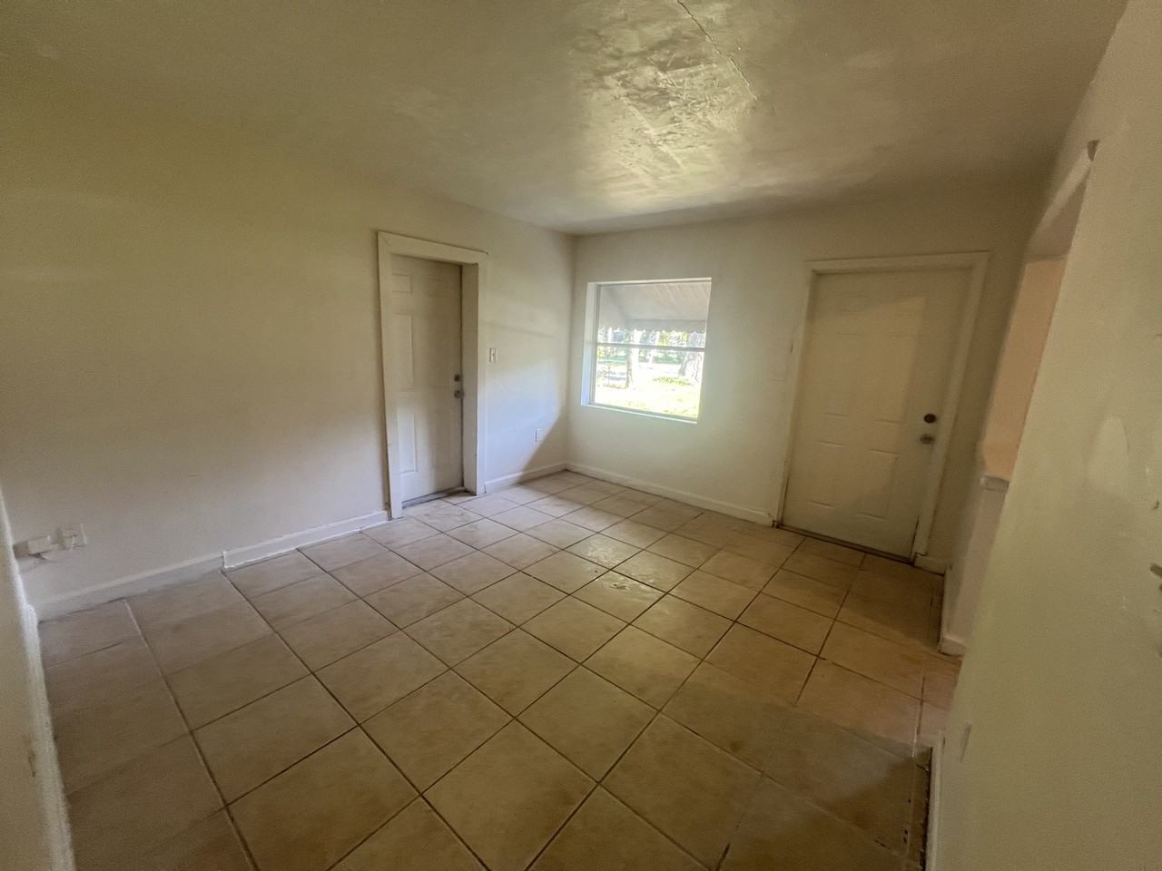 4227 Lake Lawne Ave #10 - Photo 3 of 18