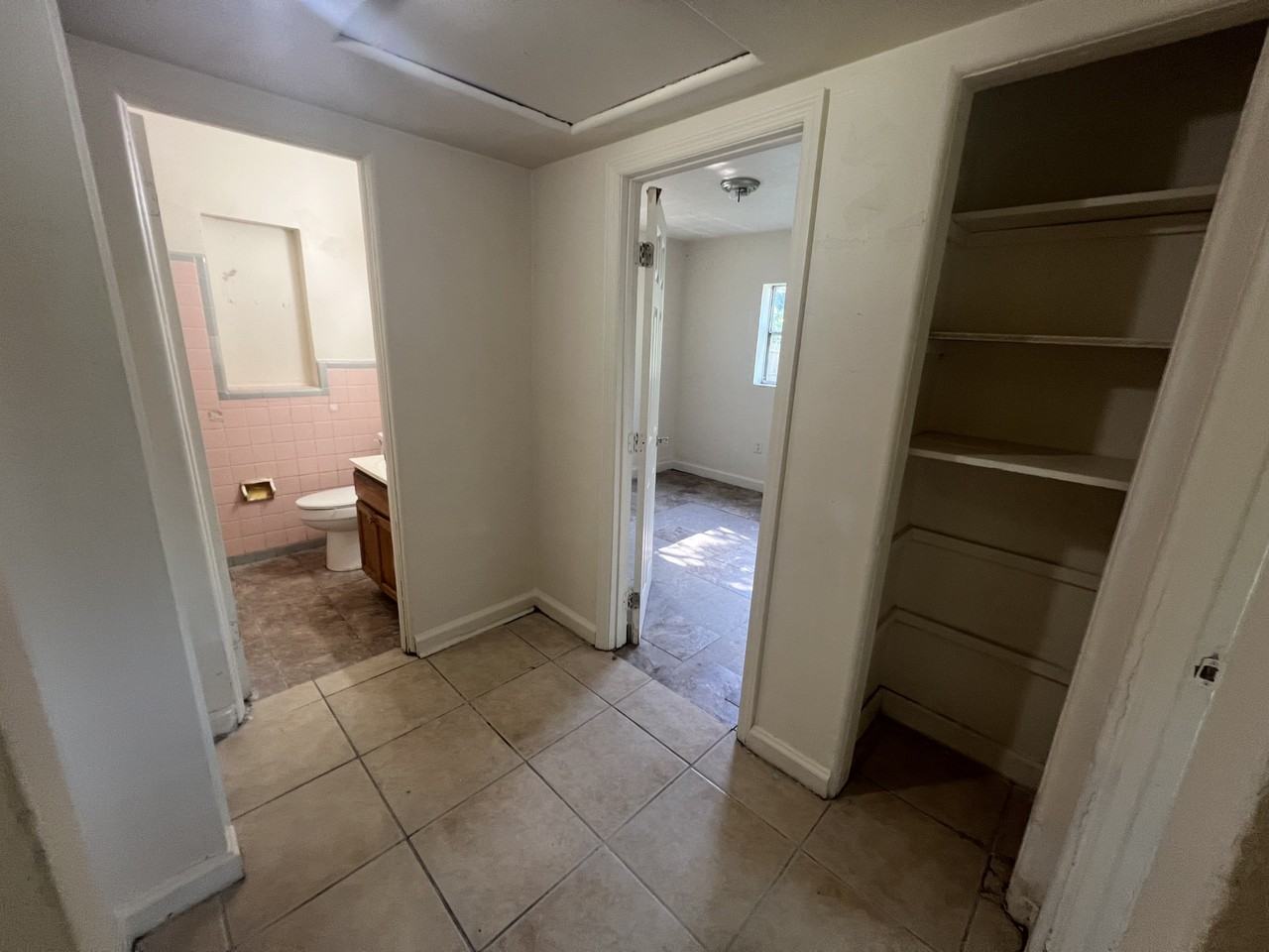 4227 Lake Lawne Ave #10 - Photo 4 of 18