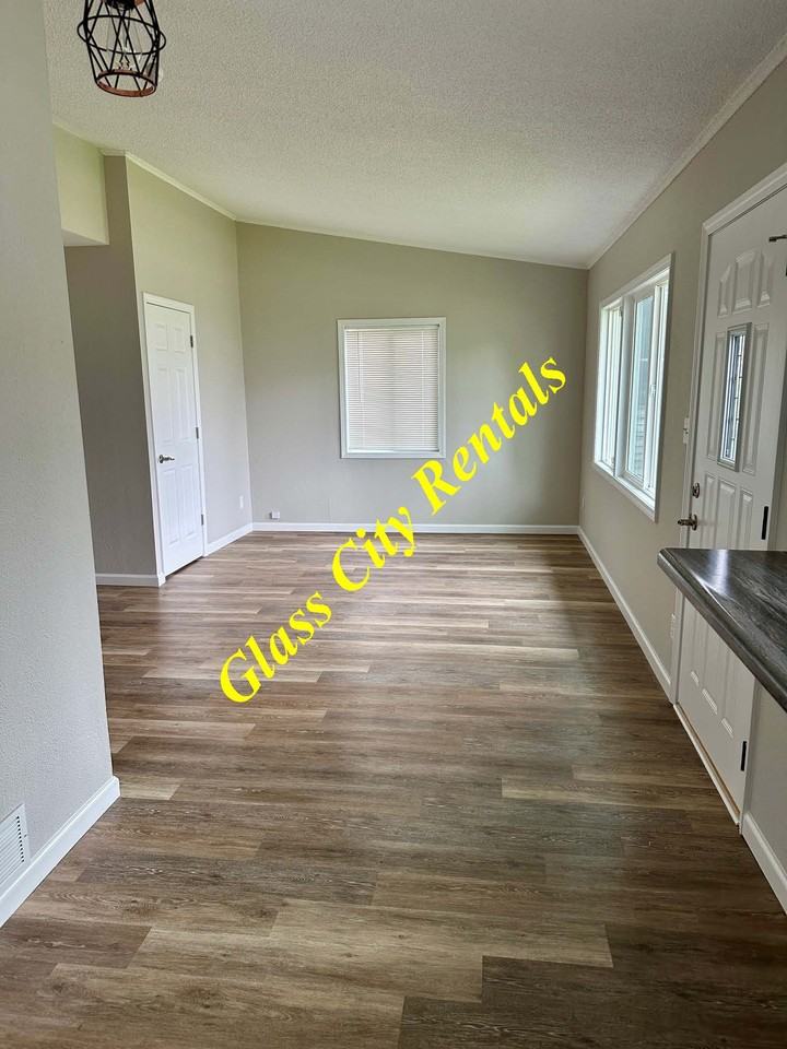 1309 Corry Ave #1 - Photo 5 of 11