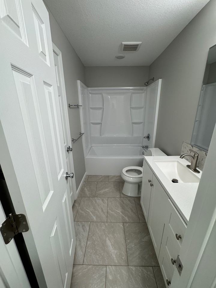 2508 Race St #1 - Photo 4 of 11