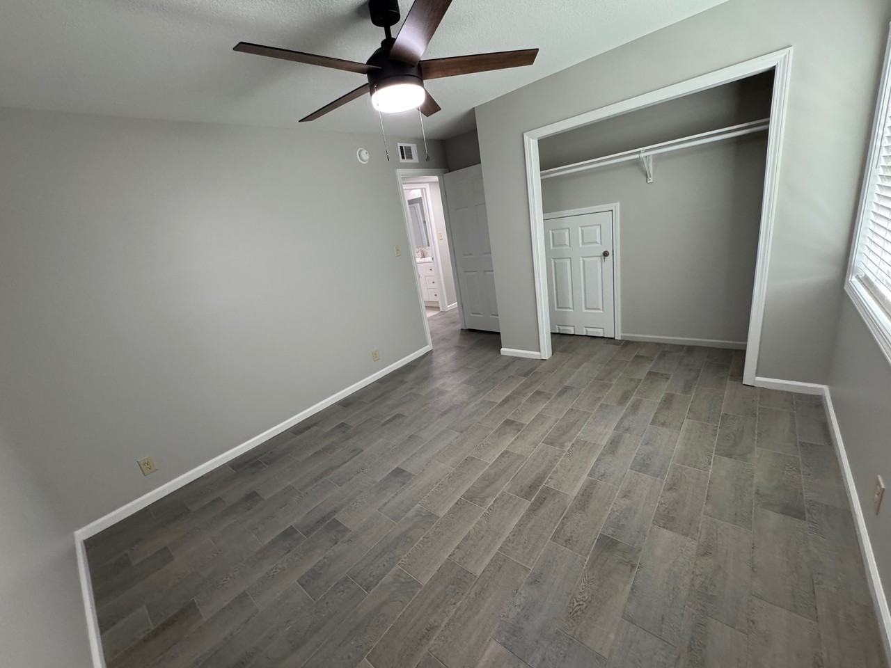 2508 Race St #1 - Photo 5 of 11
