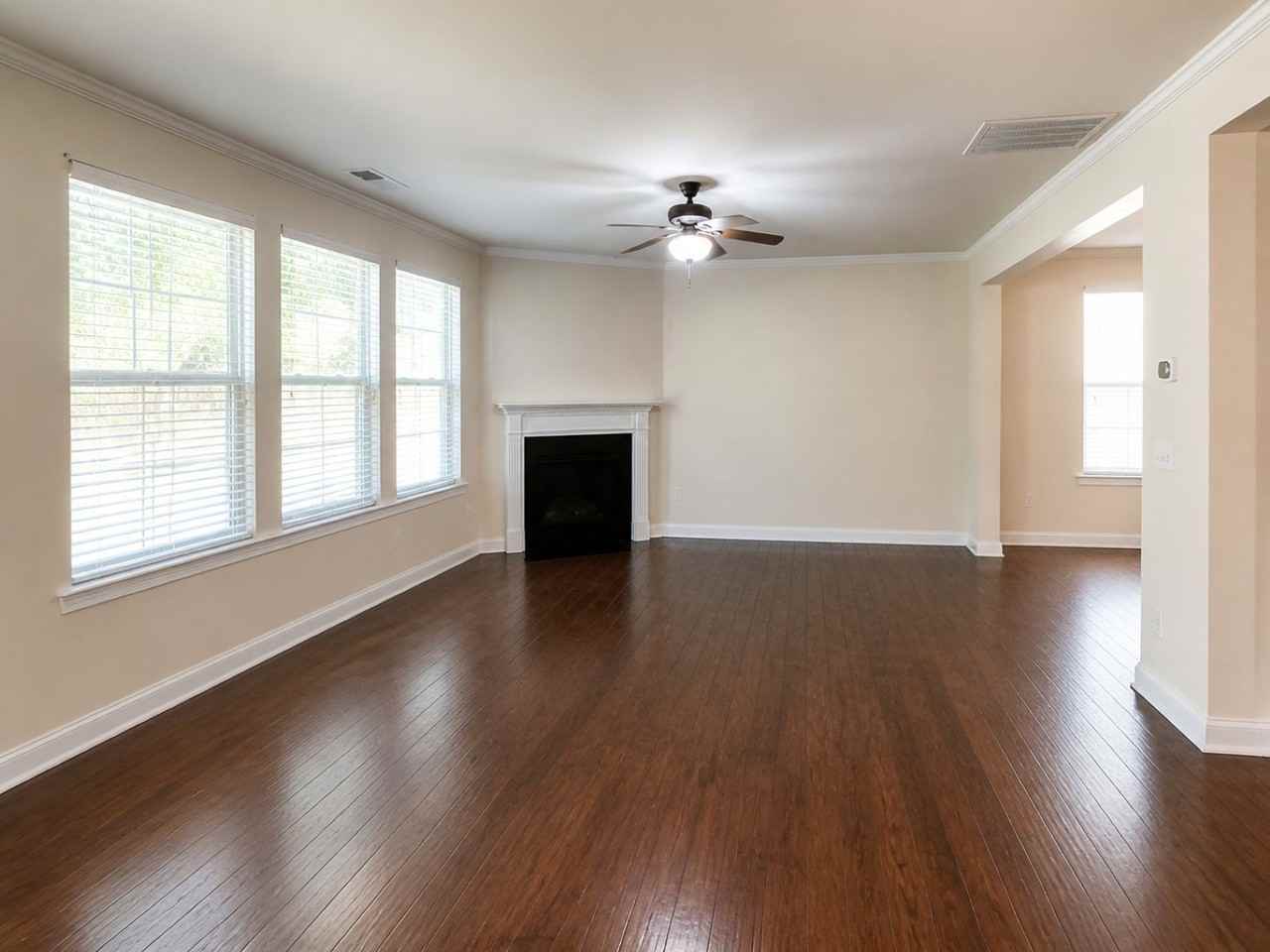 137 Glade Valley Ave #1 - Photo 4 of 9