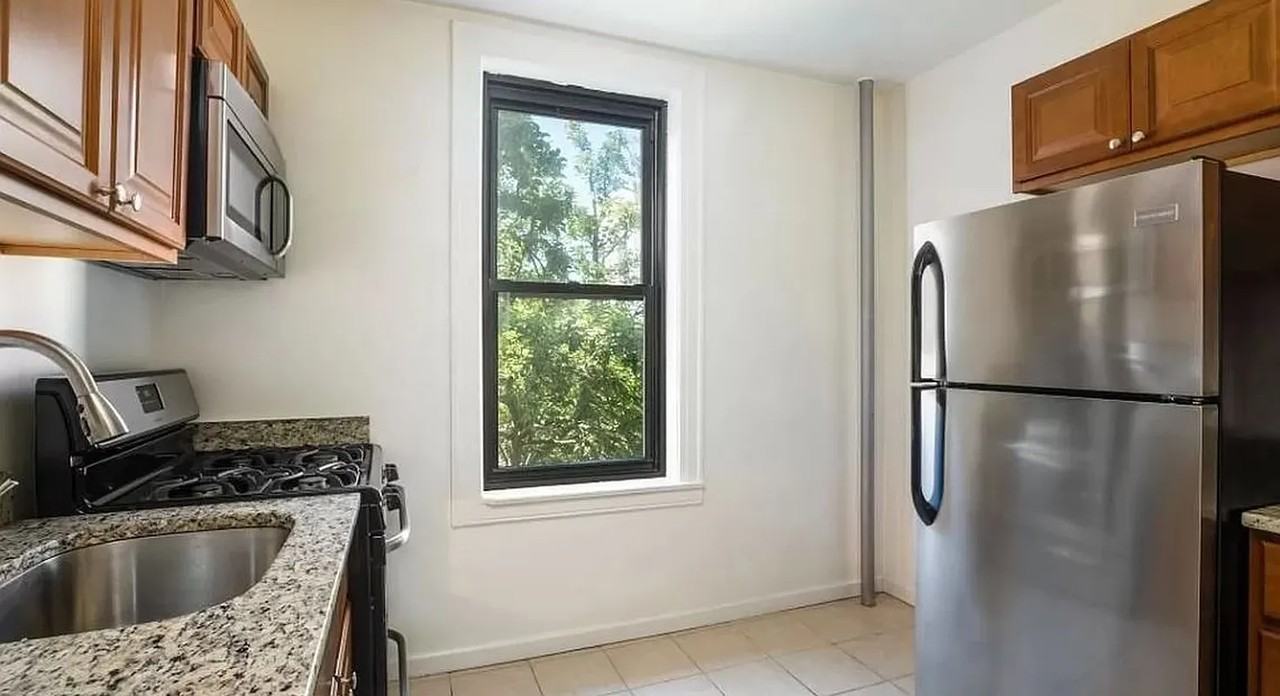 30-49 Crescent Street #H1D3 - Photo 2 of 4