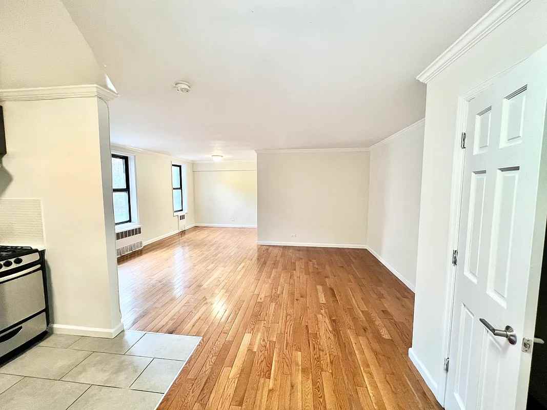 83-40 Britton Avenue #2L - Photo 2 of 6