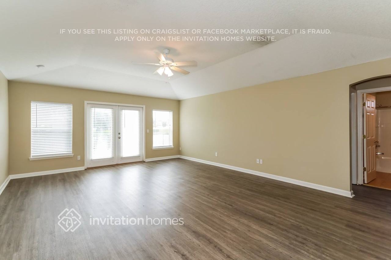 993 Oak Arbor Cir - Photo 3 of 20