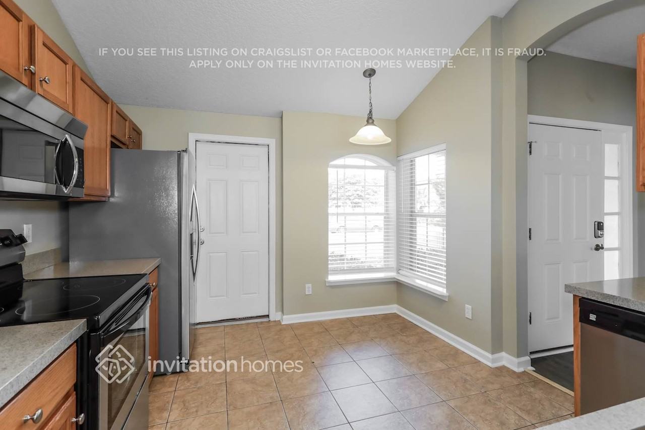 993 Oak Arbor Cir - Photo 5 of 20