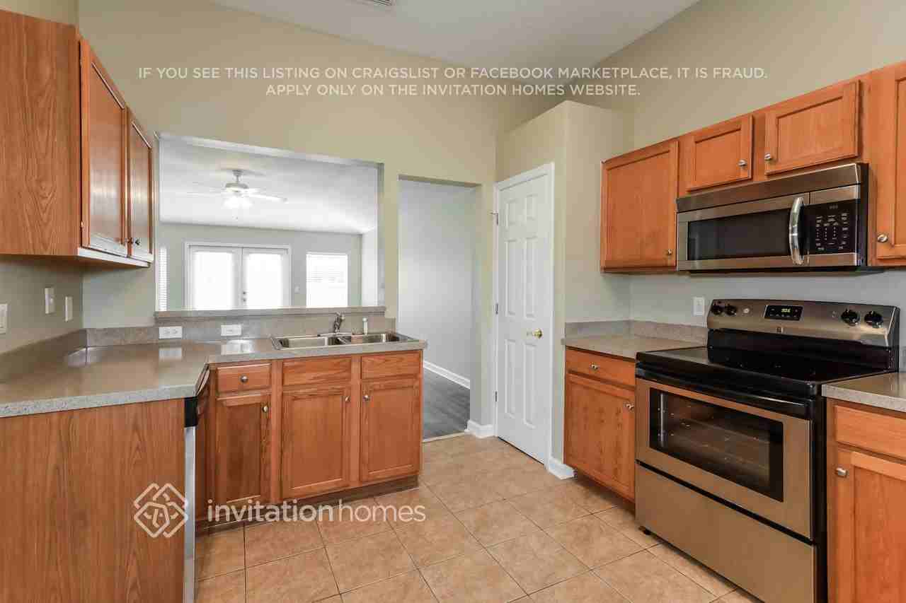 993 Oak Arbor Cir - Photo 6 of 20
