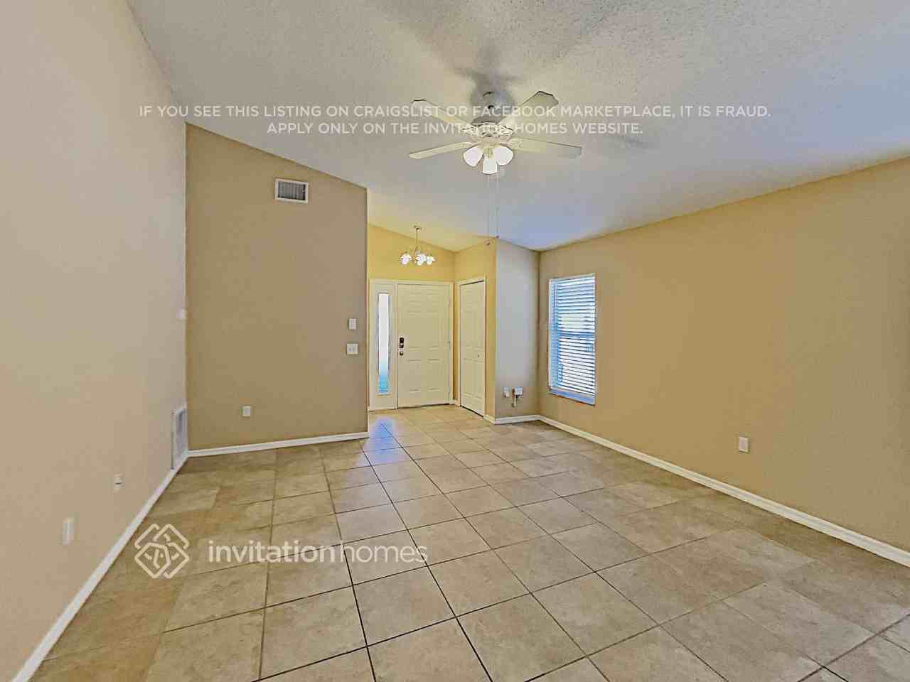314 Daniels Pointe Dr - Photo 3 of 12