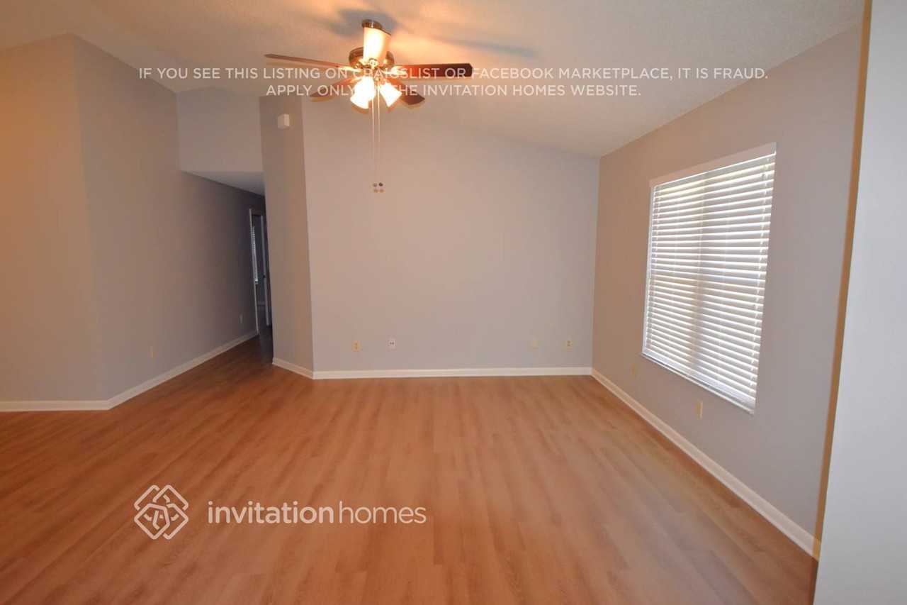 130 Meadow Blvd - Photo 4 of 8