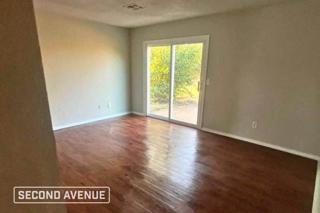 201 Nw 121st St - Photo 2 of 12