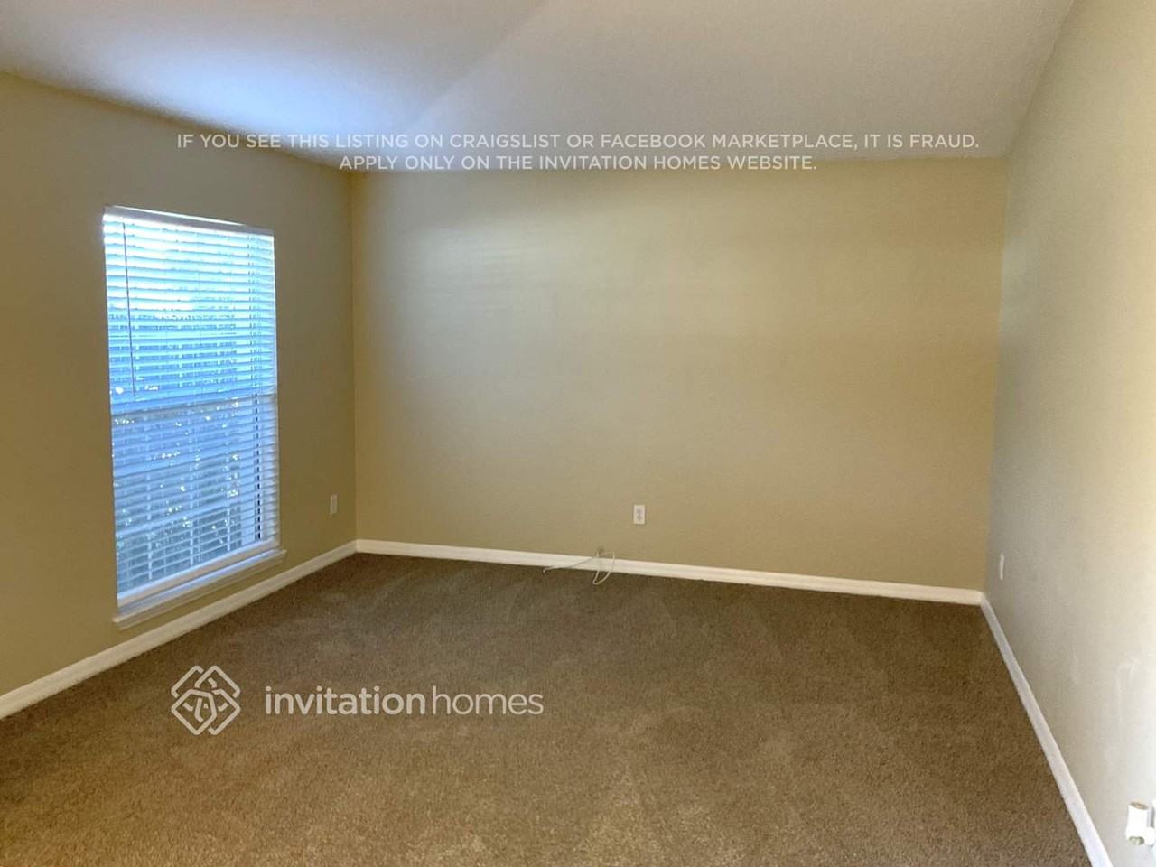 1670 S High St - Photo 2 of 13