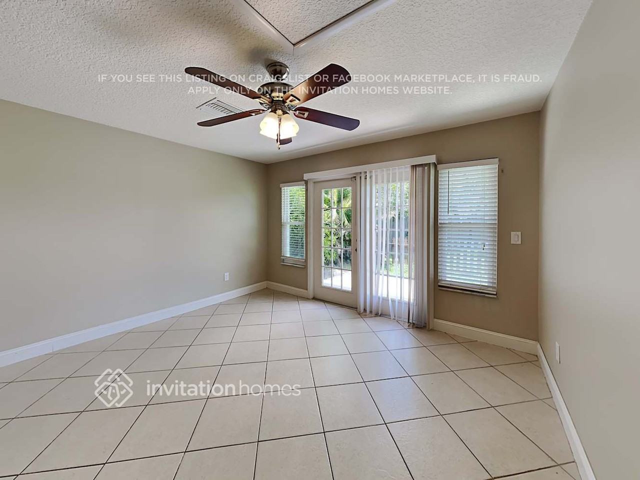 462 E Springtree Way - Photo 6 of 17