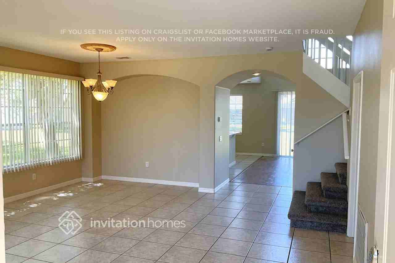 1543 Sun Meadow Dr - Photo 2 of 8