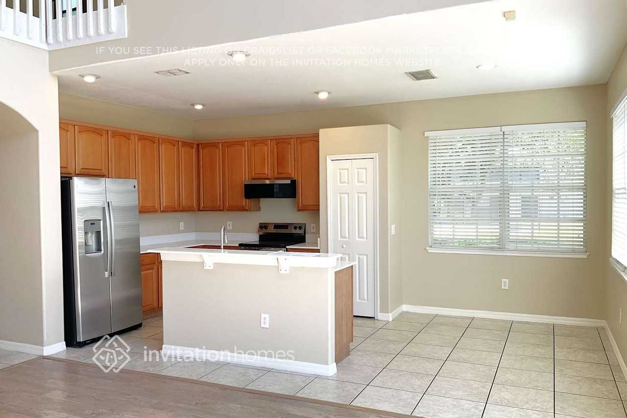 1543 Sun Meadow Dr - Photo 4 of 8