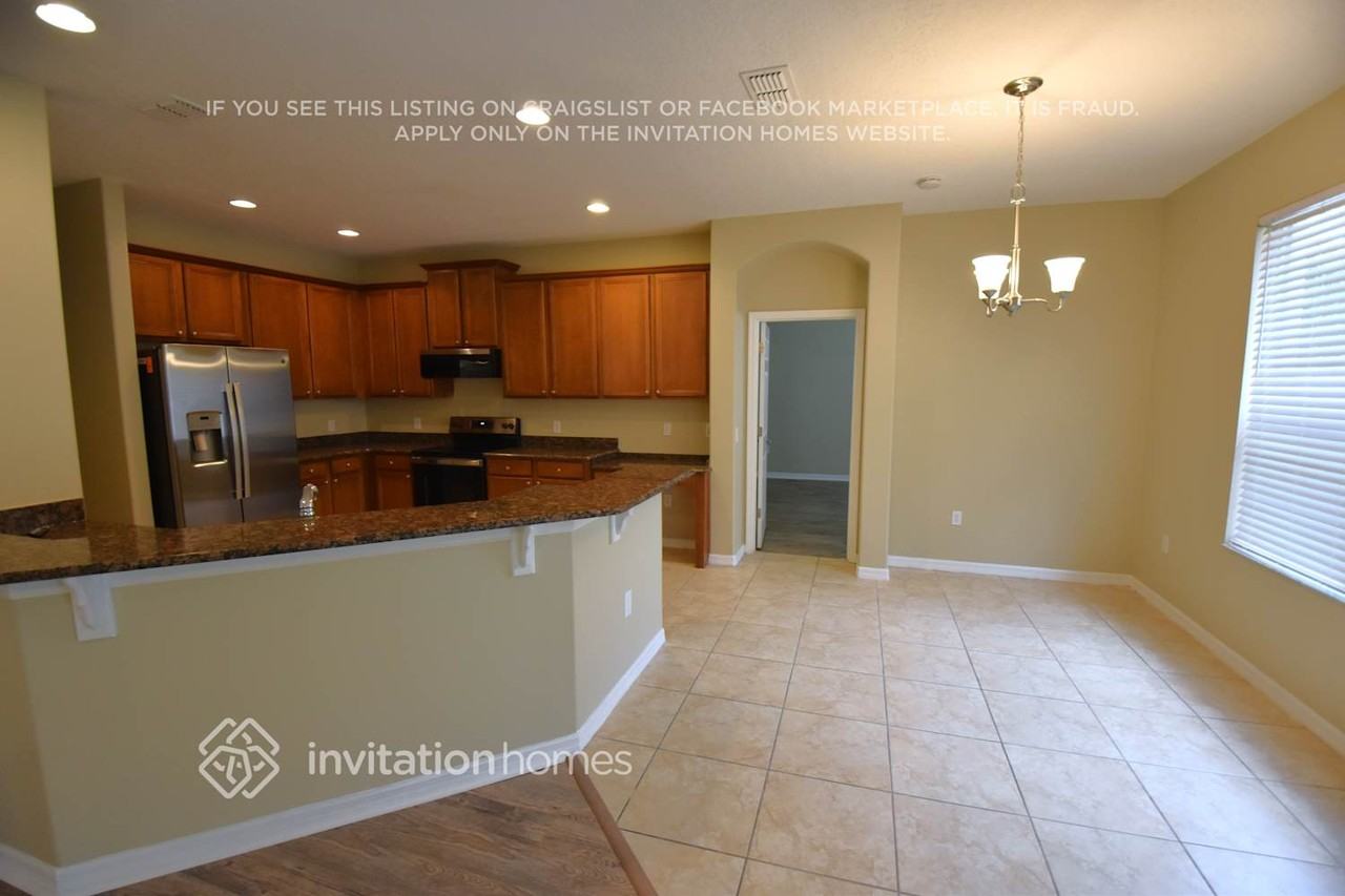 3239 Jamber Dr - Photo 4 of 14