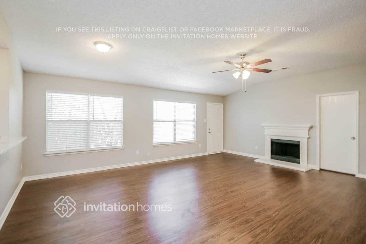 645 Spillway Dr - Photo 2 of 21