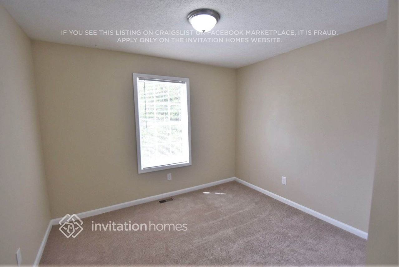 5781 Cedar Croft Ct - Photo 4 of 6