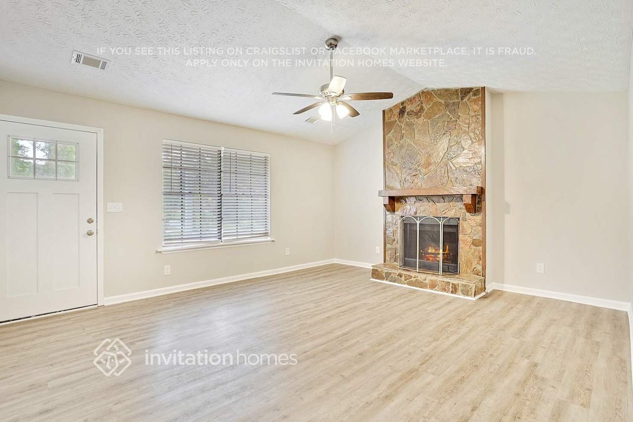 6083 Leverett Dr - Photo 4 of 22