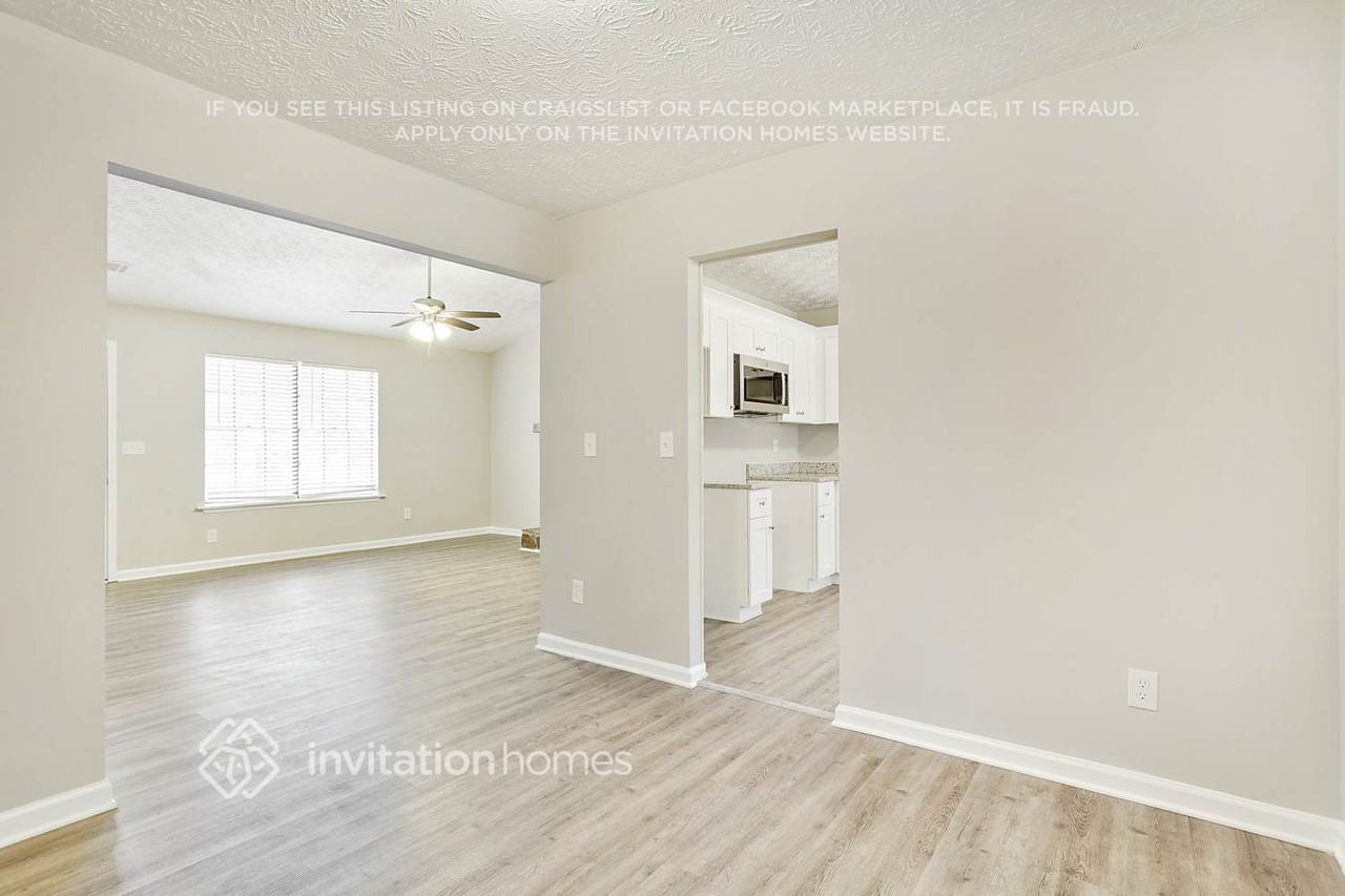 6083 Leverett Dr - Photo 7 of 22