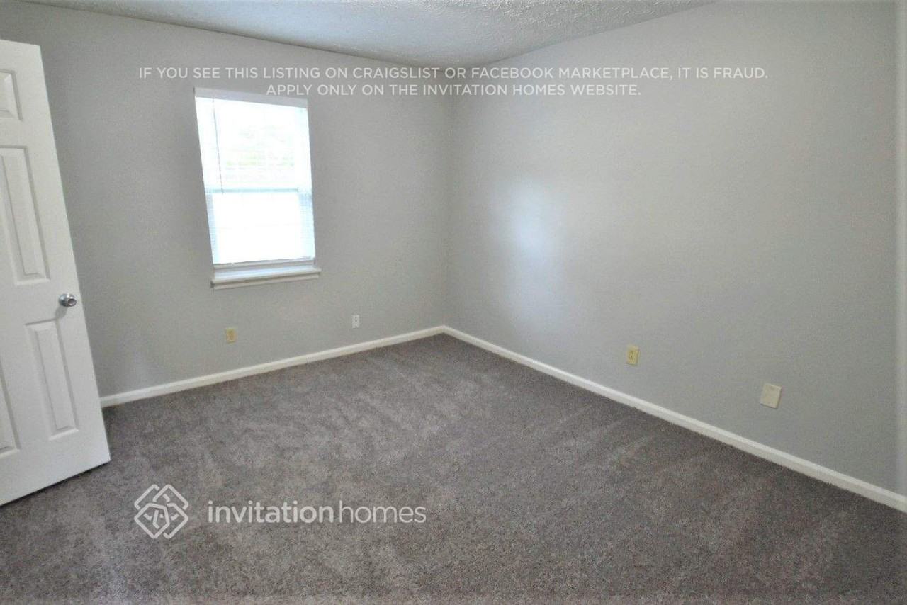 2512 Meadowbrook Way - Photo 4 of 9