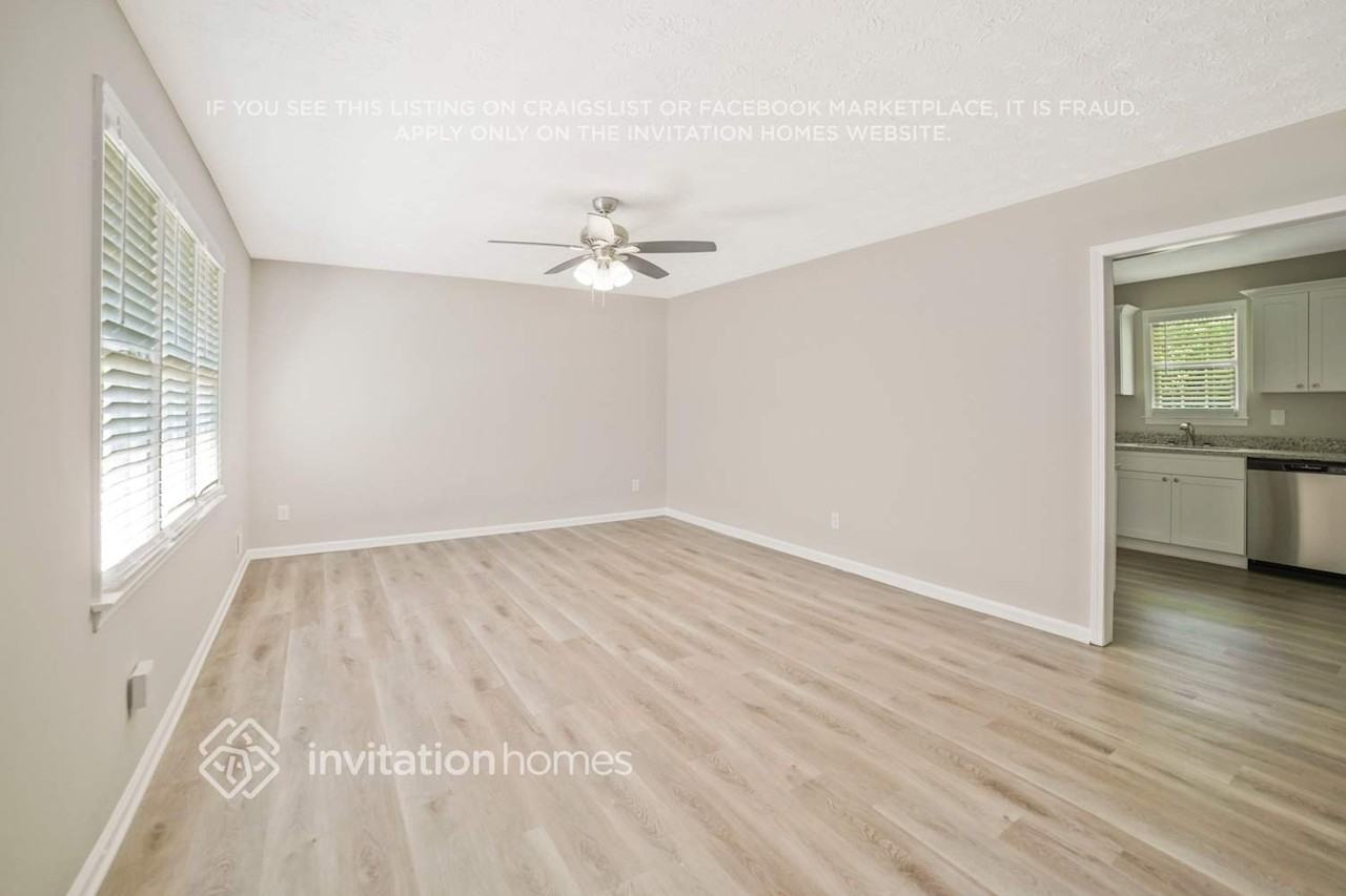 444 Mephisto Cir - Photo 4 of 30
