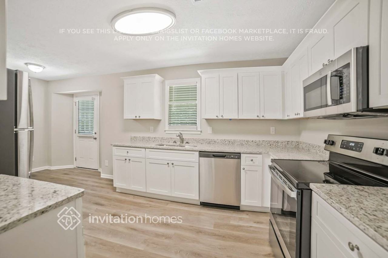 444 Mephisto Cir - Photo 7 of 30