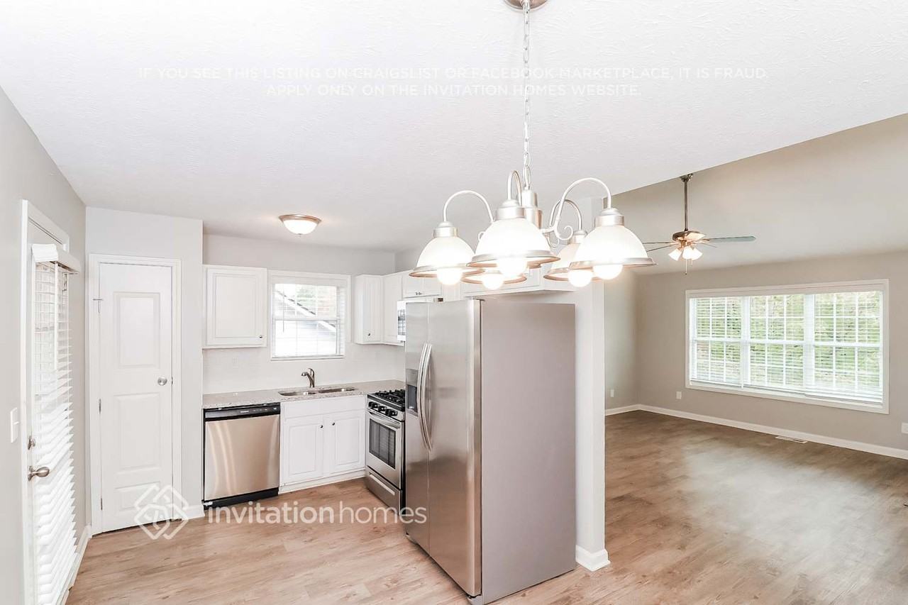 3014 Estuary Rdg - Photo 5 of 18