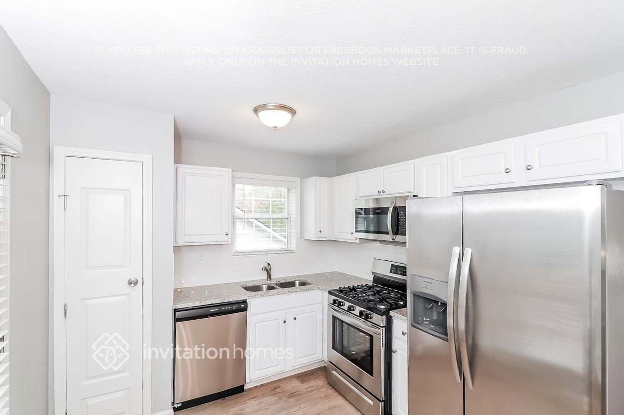 3014 Estuary Rdg - Photo 6 of 18