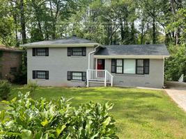 featured image of 2652 Williamsburg Dr