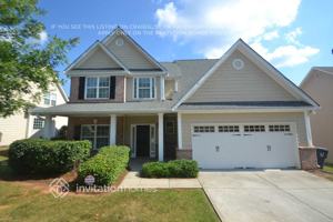 featured image of 909 Lakeside Ct