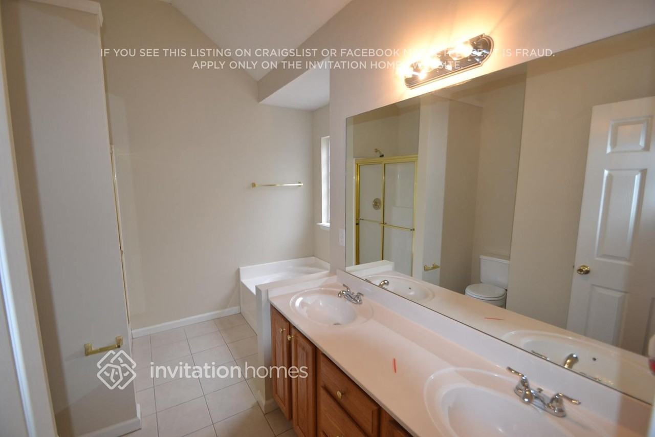 4050 Lions Gate - Photo 7 of 10