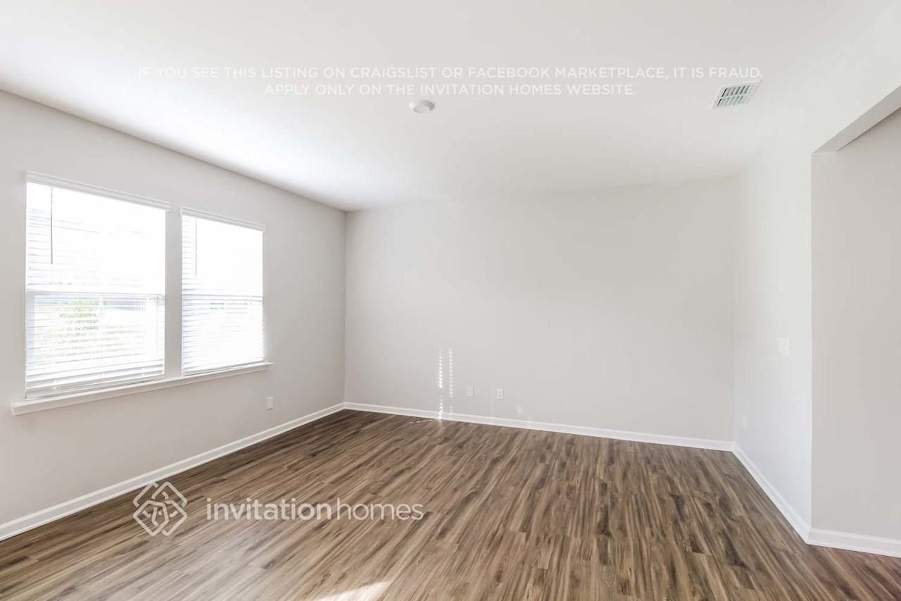 2031 Blue Sky Ave - Photo 5 of 26
