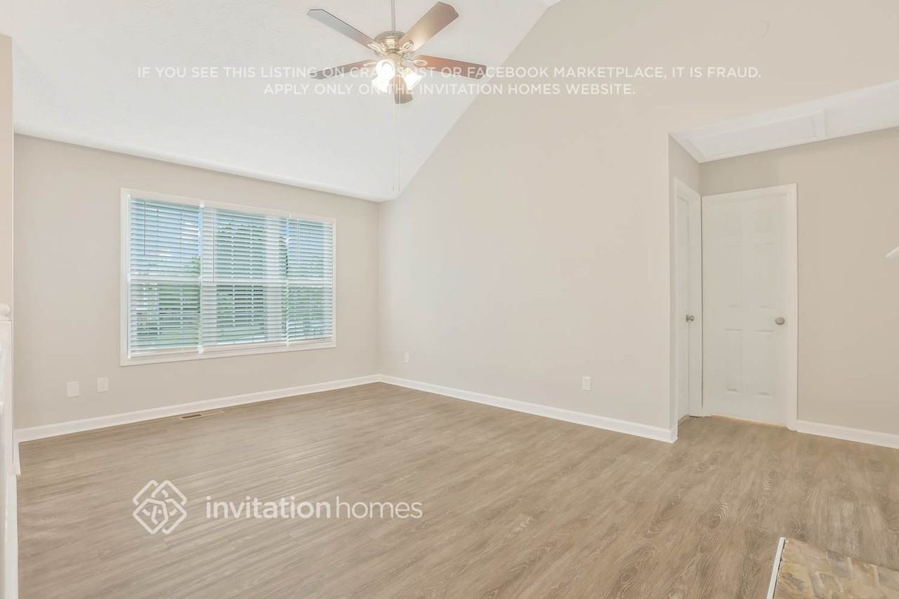 3278 Barnwell Trce - Photo 4 of 28