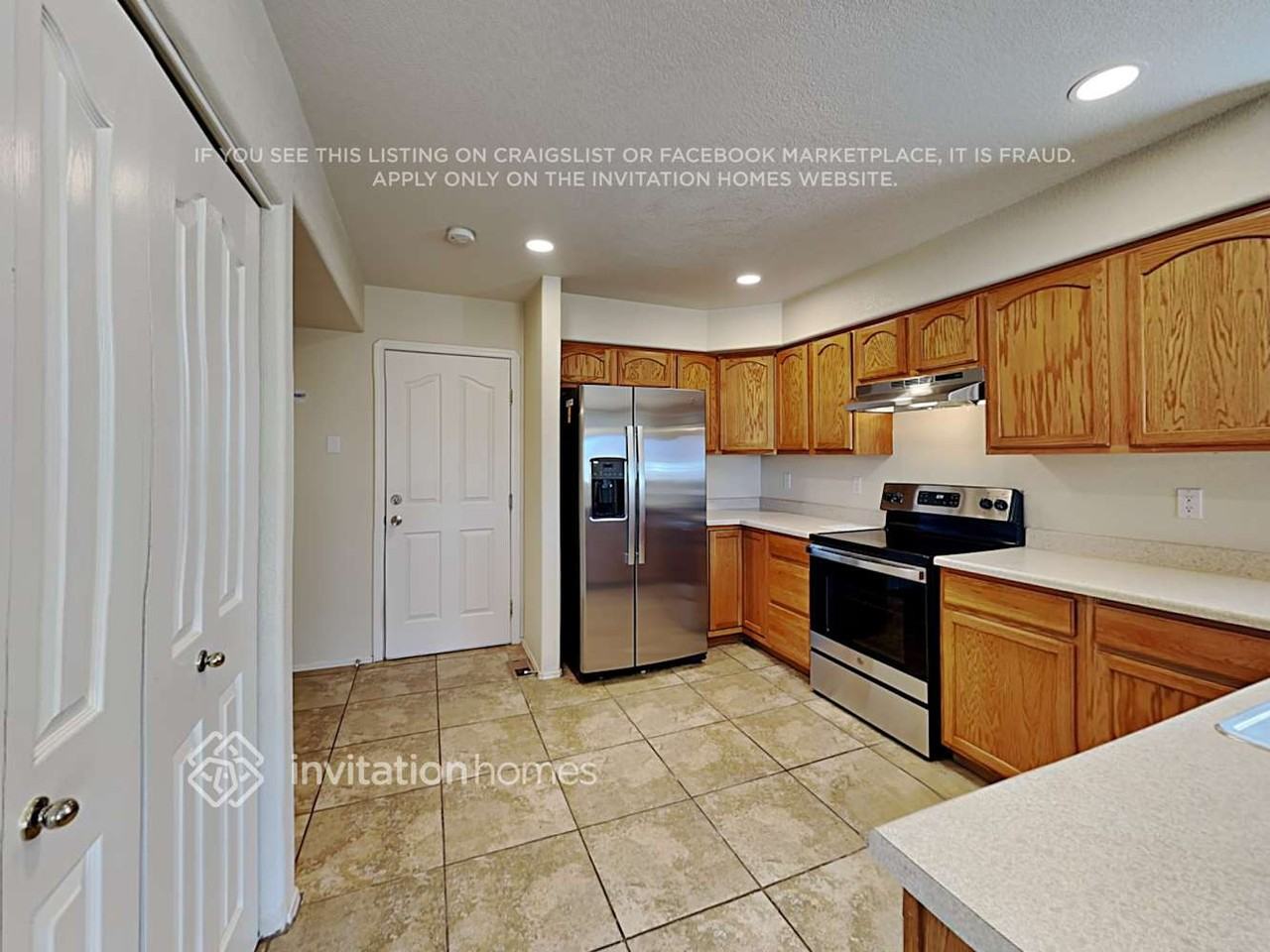 7052 Ancestra Dr - Photo 6 of 20