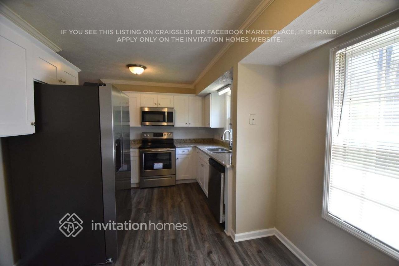 4412 Bryant Dr Sw - Photo 3 of 11