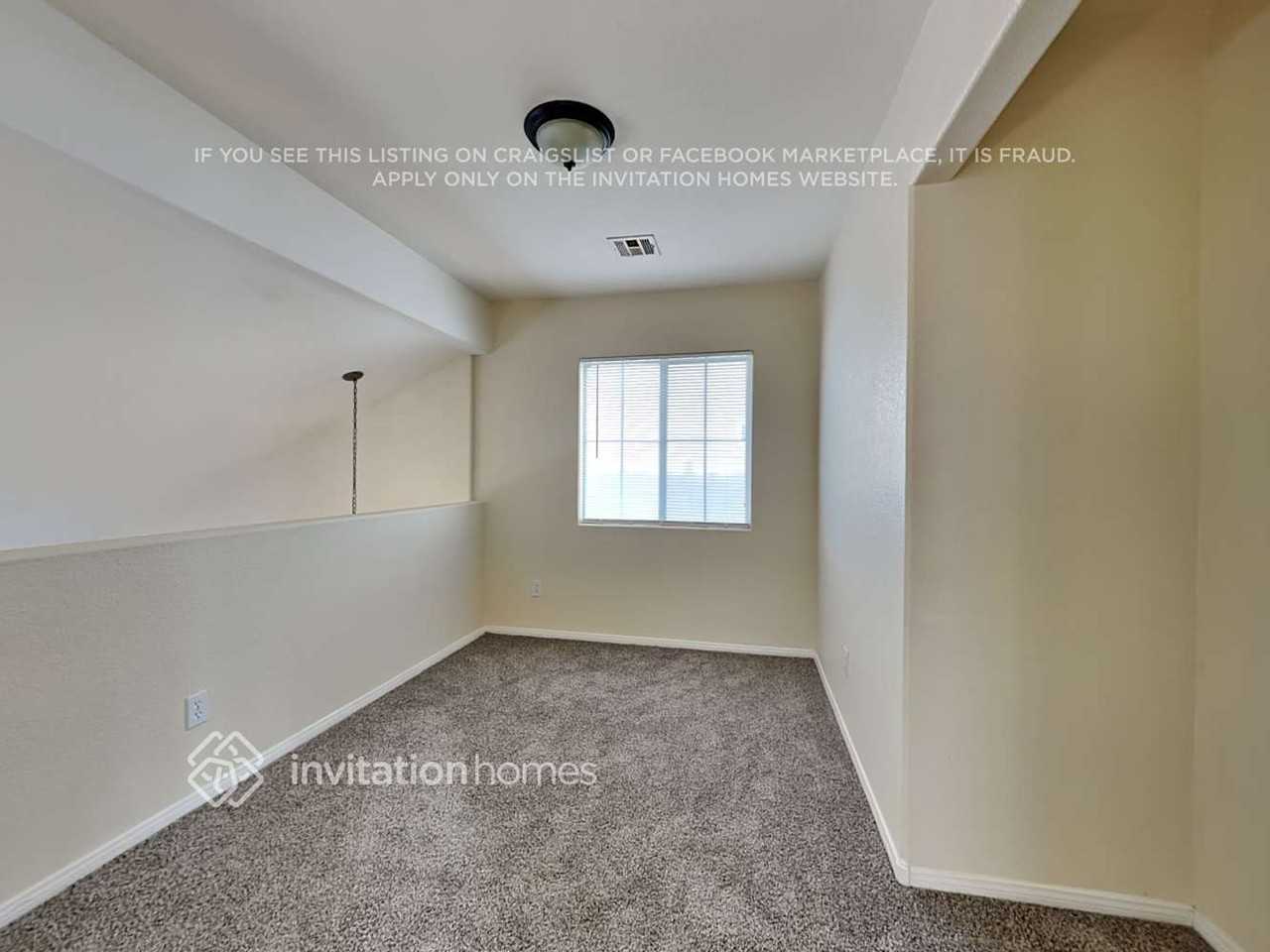 9526 Michelle Falls Ave - Photo 5 of 12