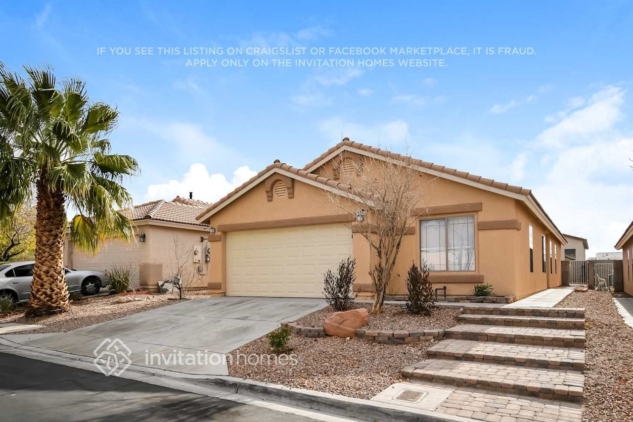 6557 Shining Sand Ave - Photo 2 of 16