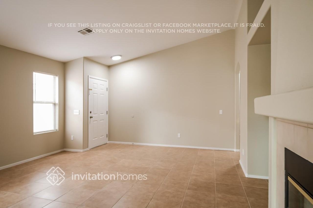 6557 Shining Sand Ave - Photo 5 of 16