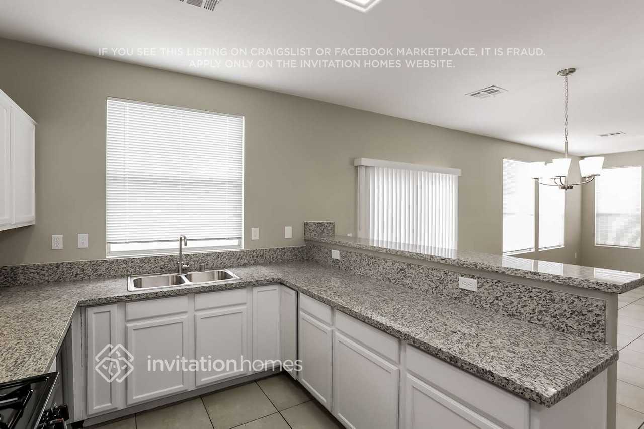 7028 Wonderberry St - Photo 6 of 16