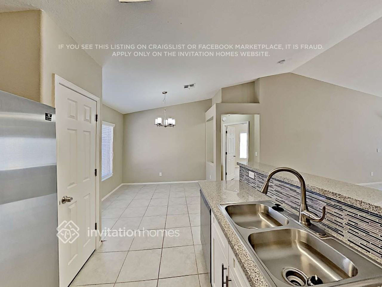 9159 W Deanna Dr - Photo 7 of 15