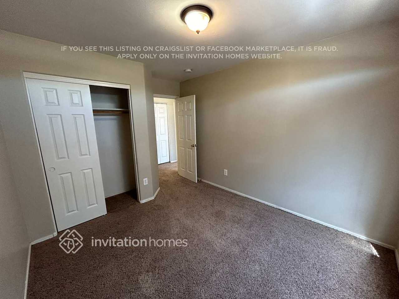 5814 S 11th St - Photo 7 of 13
