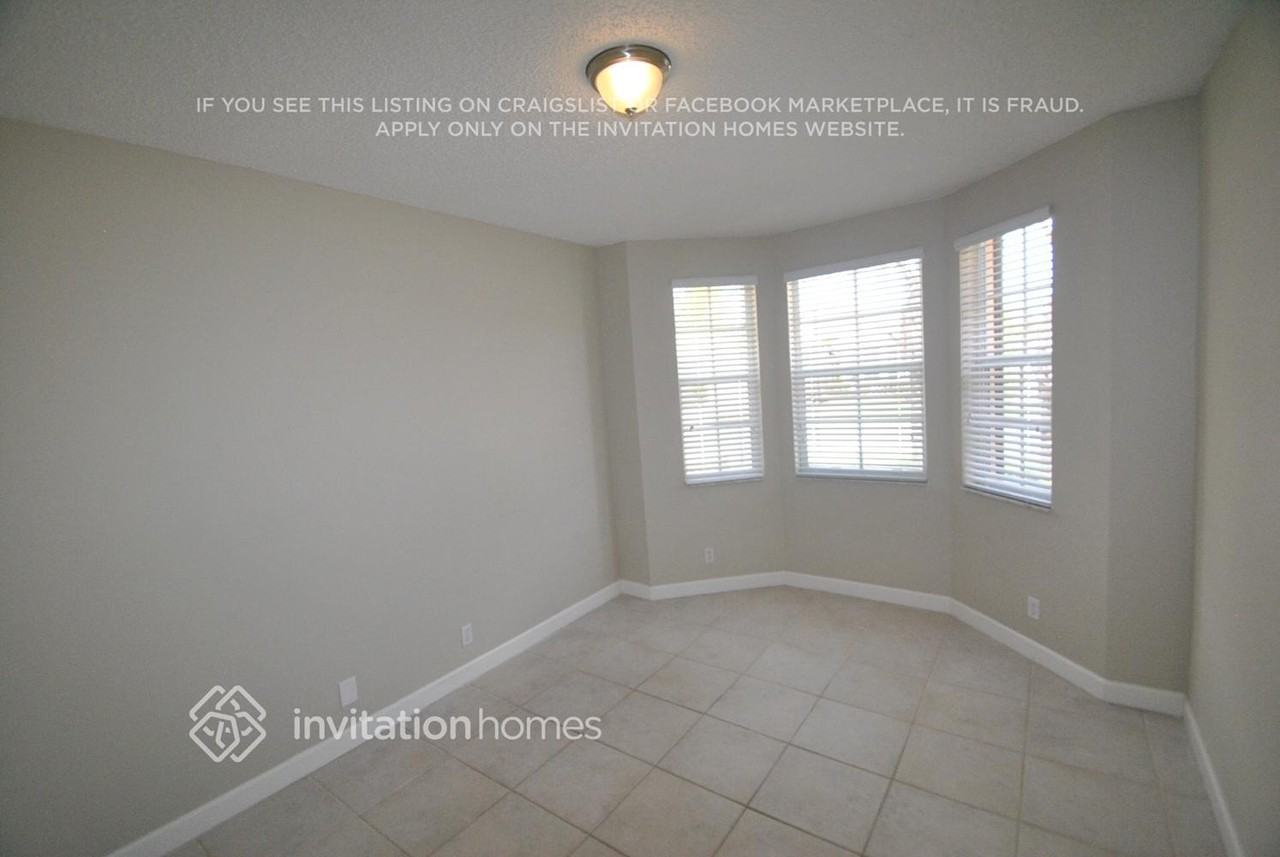 9496 Lago Dr - Photo 7 of 14