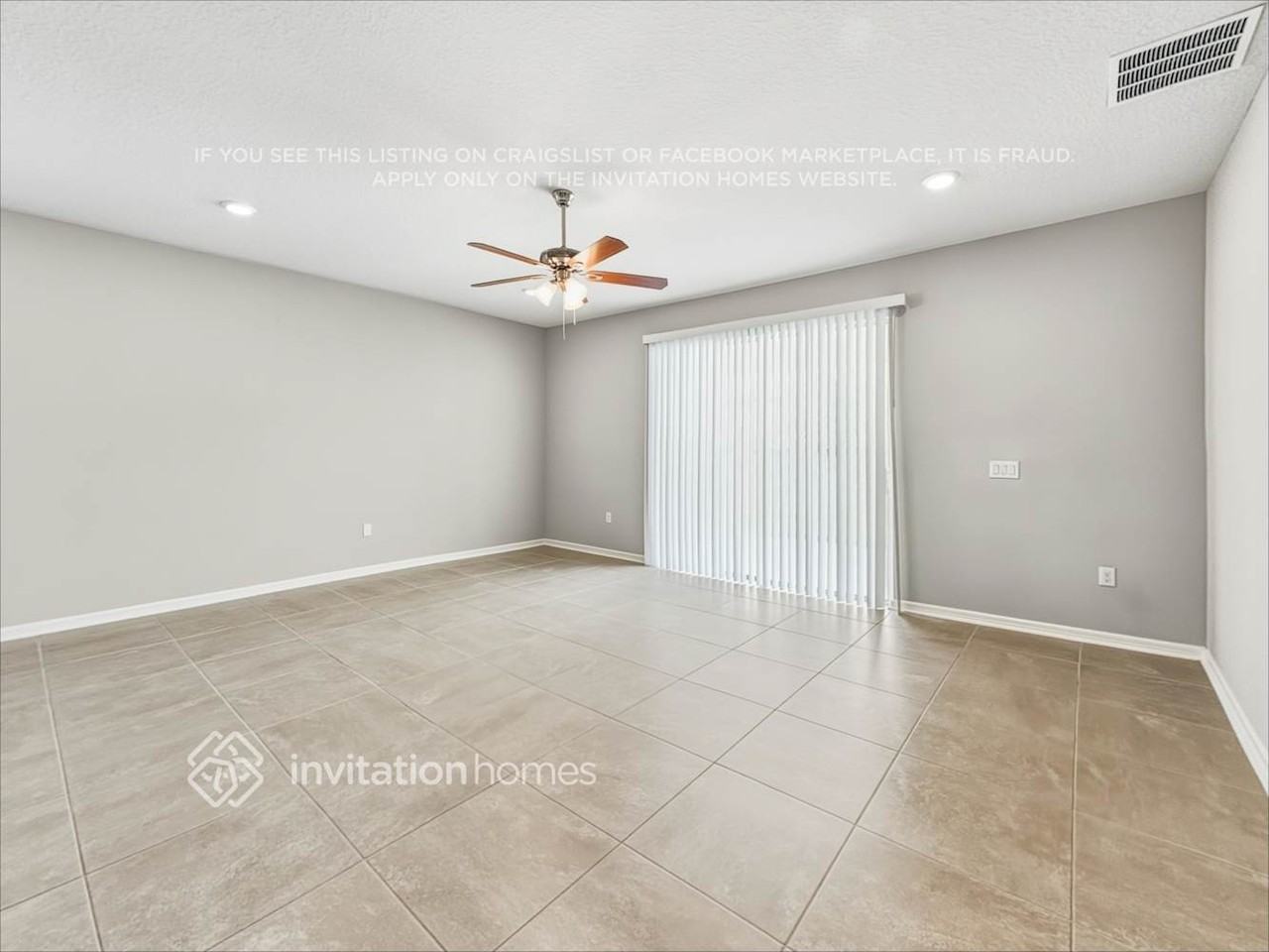 7618 Taormina Way - Photo 4 of 19