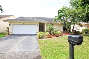 featured image of 9842 Nw 53rd Ct