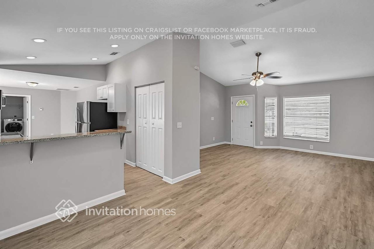 1296 Woodcrest Rd S - Photo 7 of 26